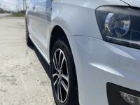 Volkswagen Polo 2016 года за 6 300 000 тг. в Атырау