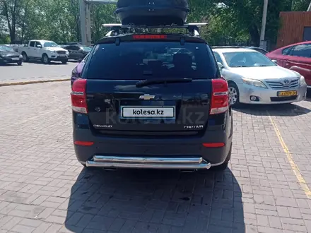 Chevrolet Captiva 2013 года за 9 000 000 тг. в Астана – фото 17