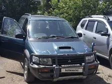 Mitsubishi RVR, 1994