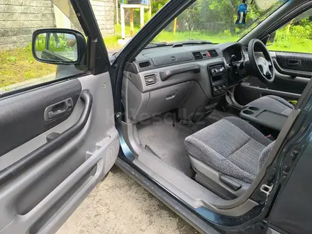 Honda CR-V 1997 года за 2 000 000 тг. в Алматы – фото 6