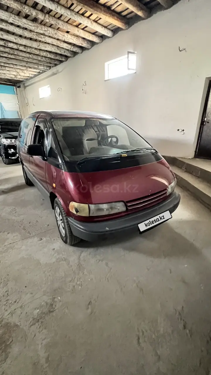 Toyota Previa, 1993