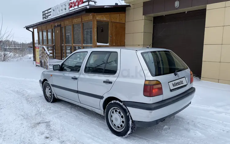 Volkswagen Golf 1995 годаүшін1 580 000 тг. в Караганда