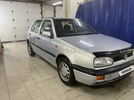 Volkswagen Golf 1995 года за 1 580 000 тг. в Караганда – фото 5