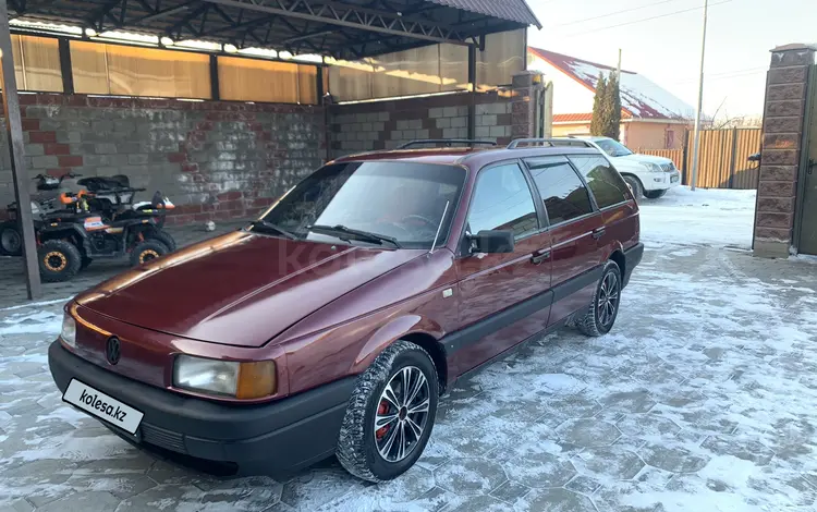 Volkswagen Passat 1991 годаfor1 400 000 тг. в Есик