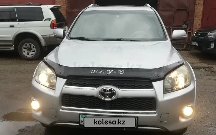 Toyota RAV4 2011 года за 10 400 000 тг. в Усть-Каменогорск