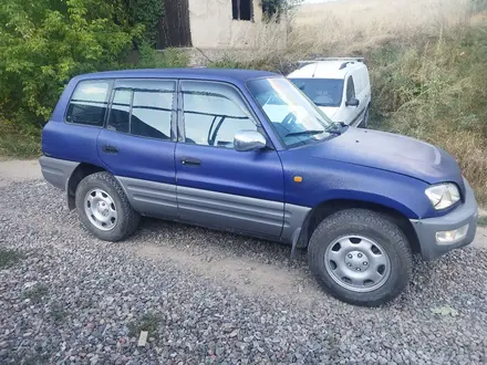 Toyota RAV4 1999 года за 3 200 000 тг. в Алматы – фото 2