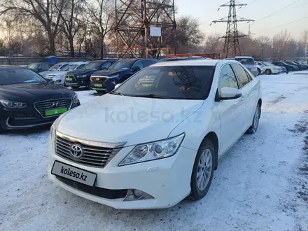 Toyota Camry 2014 года за 9 200 000 тг. в Алматы – фото 2