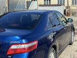 Toyota Camry 2008 года за 7 650 000 тг. в Караганда – фото 2