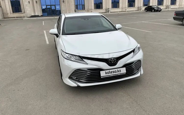 Toyota Camry 2021 года за 15 500 000 тг. в Жанаозен