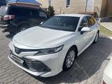 Toyota Camry 2019 года за 13 500 000 тг. в Экибастуз – фото 2