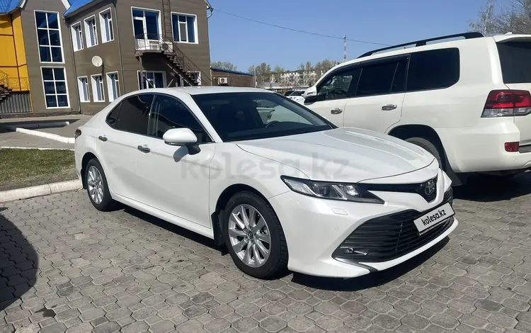 Toyota Camry 2019 года за 13 000 000 тг. в Экибастуз