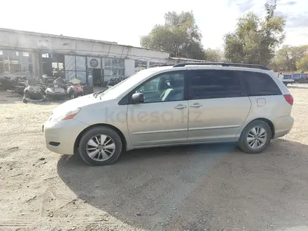 Toyota Sienna 2008 года за 8 000 000 тг. в Актобе – фото 8