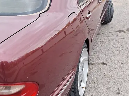 Mercedes-Benz E 240 2000 года за 5 350 000 тг. в Астана – фото 9