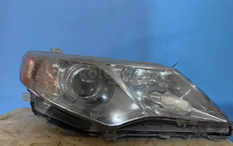 Фара Передняя правая левая На Toyota Camry XV50 USA LE за 65 000 тг. в Алматы