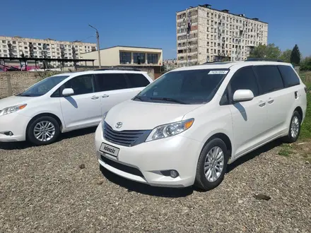Toyota Sienna 2014 года за 8 200 000 тг. в Атырау – фото 2