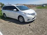 Toyota Sienna 2014 годаүшін8 200 000 тг. в Атырау
