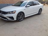 Volkswagen Passat 2017 года за 8 100 000 тг. в Жетысай – фото 3