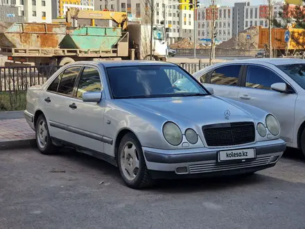 Mercedes-Benz E 240 1999 года за 3 700 000 тг. в Астана – фото 4