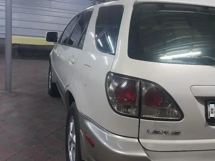 Lexus RX 300 1999 года за 5 600 000 тг. в Алматы – фото 9