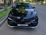 Toyota Camry 2022 годаfor15 500 000 тг. в Алматы – фото 2