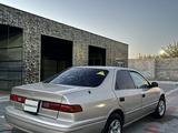 Toyota Camry 1998 годаүшін2 200 000 тг. в Туркестан – фото 2