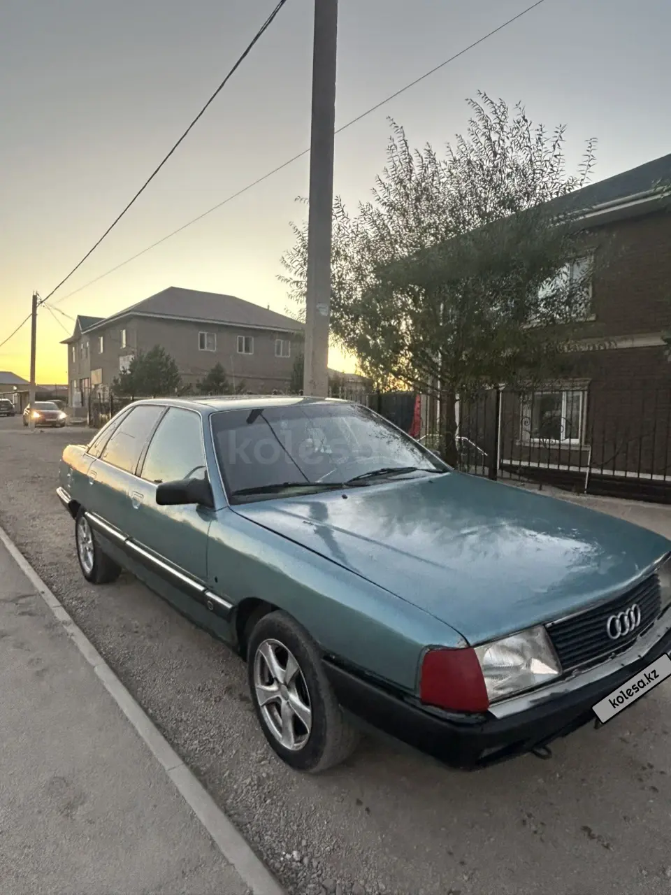 Audi 100, 1990