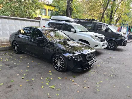 Mercedes-Benz E 400 2016 года за 23 000 000 тг. в Алматы – фото 46
