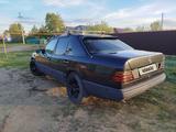 Mercedes-Benz E 200 1991 годаүшін1 200 000 тг. в Актобе – фото 3