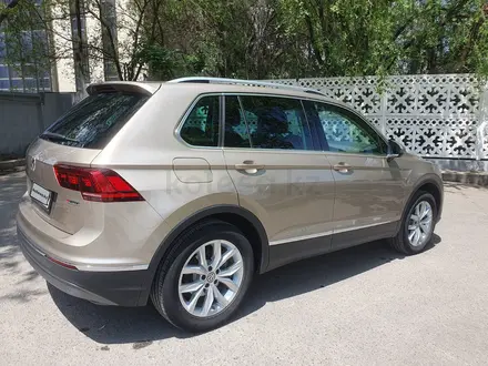 Volkswagen Tiguan 2019 года за 16 000 000 тг. в Алматы – фото 9