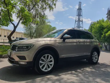 Volkswagen Tiguan 2019 года за 16 000 000 тг. в Алматы – фото 10