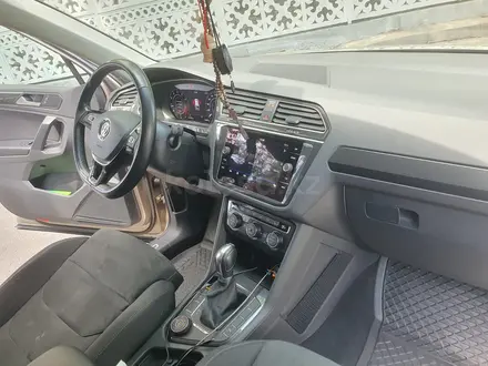 Volkswagen Tiguan 2019 года за 16 000 000 тг. в Алматы – фото 22