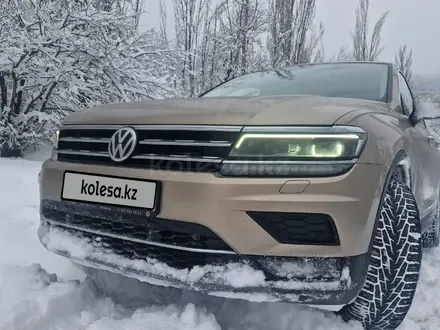 Volkswagen Tiguan 2019 года за 16 500 000 тг. в Алматы – фото 44