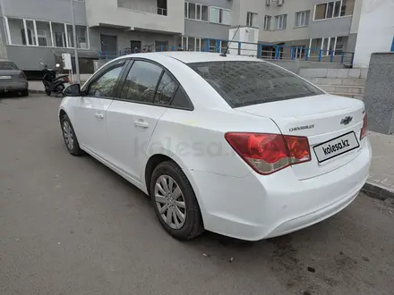 Chevrolet Cruze 2014 года за 3 250 000 тг. в Астана – фото 3