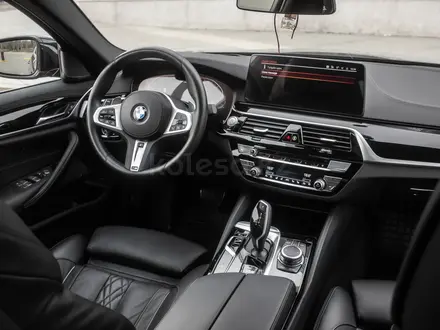 BMW 530 2022 года за 31 000 000 тг. в Алматы – фото 29