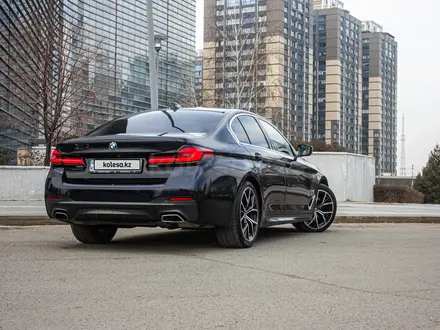 BMW 530 2022 года за 31 000 000 тг. в Алматы – фото 8