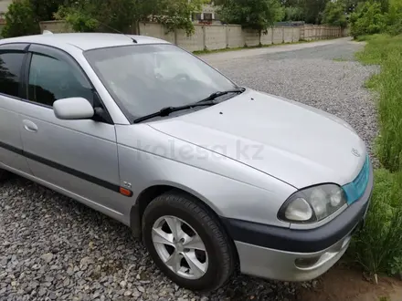 Toyota Avensis 1998 года за 2 800 000 тг. в Павлодар – фото 2