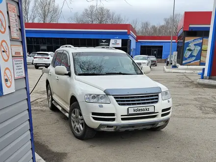 Volkswagen Touareg 2005 года за 6 000 000 тг. в Караганда – фото 5