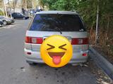 Toyota Ipsum 1996 года за 2 800 000 тг. в Алматы – фото 2