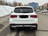 Mercedes-Benz GLC Coupe 300 2023 годаfor35 000 000 тг. в Алматы – фото 4