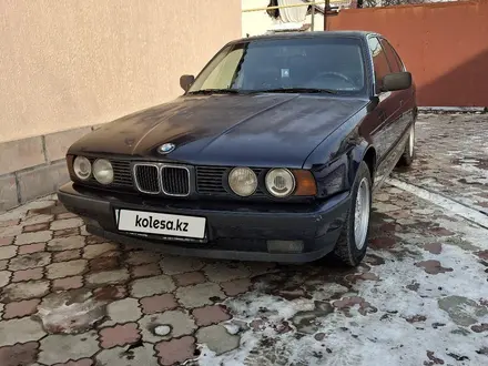 BMW 520 1994 года за 3 300 000 тг. в Алматы