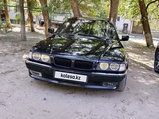 BMW 728