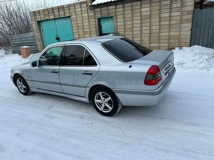 Mercedes-Benz C 200 1998 года за 2 000 000 тг. в Астана – фото 3