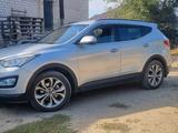 Hyundai Santa Fe 2015 годаfor9 000 000 тг. в Актобе – фото 3