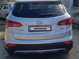 Hyundai Santa Fe 2015 годаfor9 000 000 тг. в Актобе – фото 4