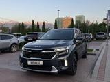 Kia Seltos 2022 года за 14 500 000 тг. в Алматы