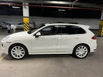 Porsche Cayenne 2011 года за 17 000 000 тг. в Астана – фото 2