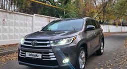 Toyota Highlander 2018 годаfor17 700 000 тг. в Усть-Каменогорск – фото 3