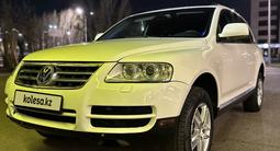 Volkswagen Touareg 2005 годаүшін4 400 000 тг. в Астана – фото 2
