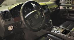 Volkswagen Touareg 2005 годаүшін4 400 000 тг. в Астана – фото 5