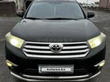 Toyota Highlander 2011 года за 14 000 000 тг. в Семей – фото 4